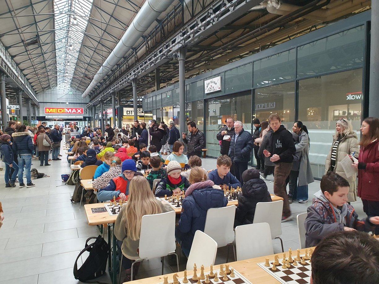 2025 02 01 Matt in der Mall Ein Teil des Spielbereichs