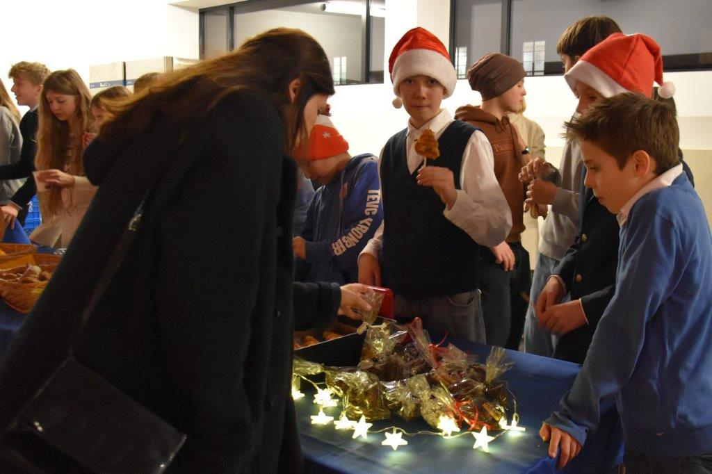 2024 12 12 Adventsmarkt und -konzert 02