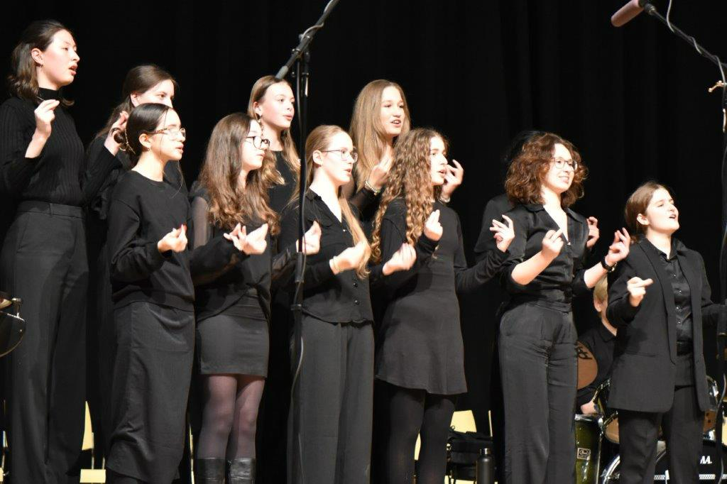 2024 12 12 Adventsmarkt und -konzert 12