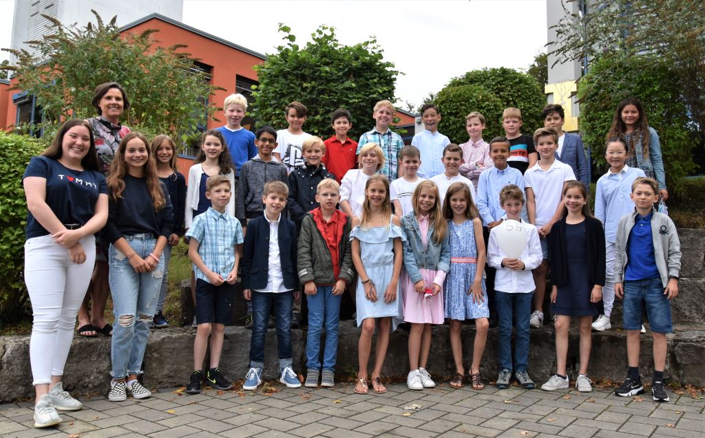 2020_08_17_Einschulung_der_Sextaner_Klasse_5b_Frau_Juenger