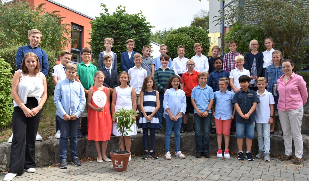 2020_08_17_Einschulung_der_Sextaner_Klasse_5d_Frau_Ernst